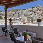 Paradise 4*
