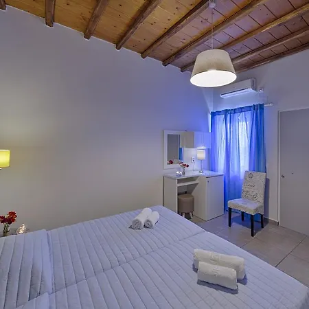 Paradise 4* Hermópolis