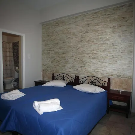 Paradise 4*