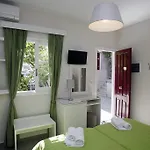 Guest house Paradise 4*