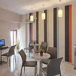 Paradise 4*
