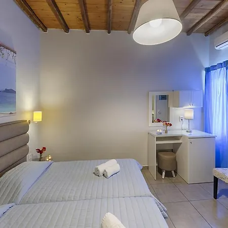 Paradise Konukevi Ermoupoli