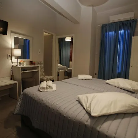 Paradise Konukevi Ermoupoli